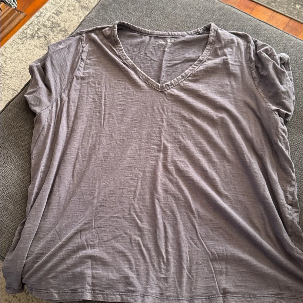 Universal Thread Distressed V-neck T-shirt Bundle of 3 shirts size 4X - Picture 2 of 5
